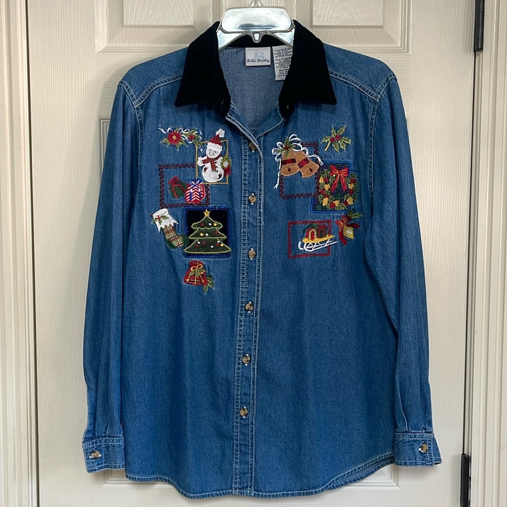 Bobbie Brooks size M (8/10) Christmas shirt.